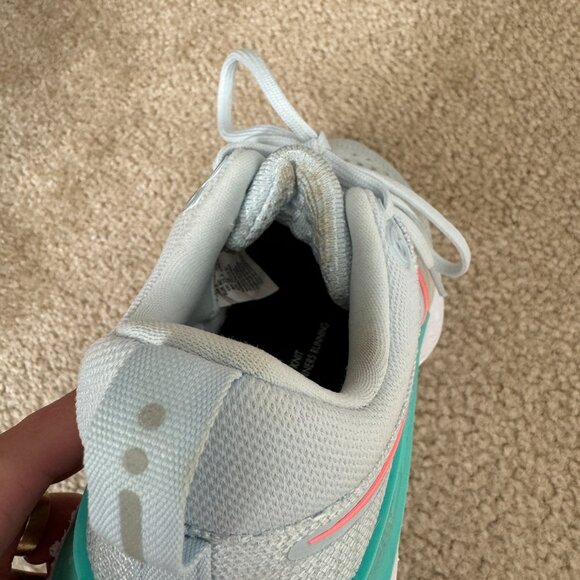 Nike Women's React Infinity Run Flyknit 2 Blue Tint Lava Glow Size 8.5 - Picture 7 of 16